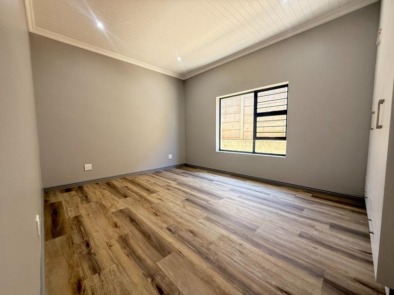 3 Bedroom Property for Sale in Tafelzicht Western Cape